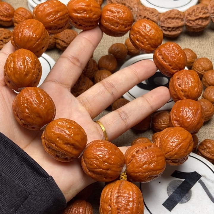 文玩核桃吊坠大枣手持