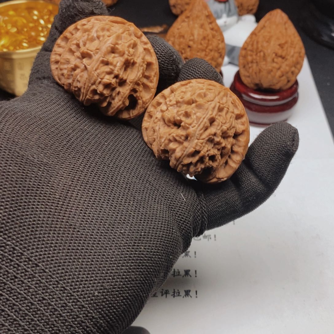 文玩核桃把件02三角白46