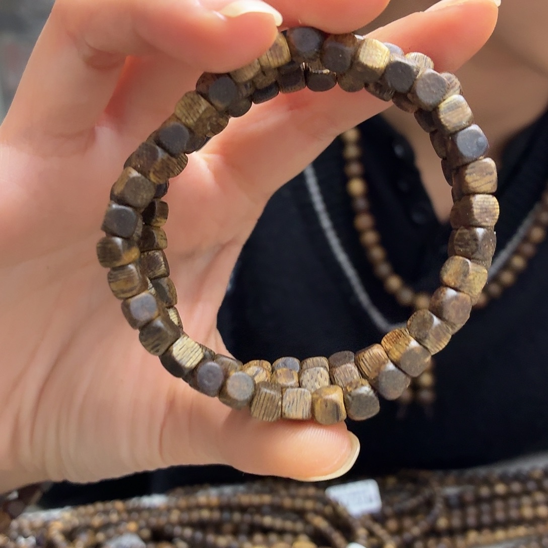 沉香碎屑沉香方唐