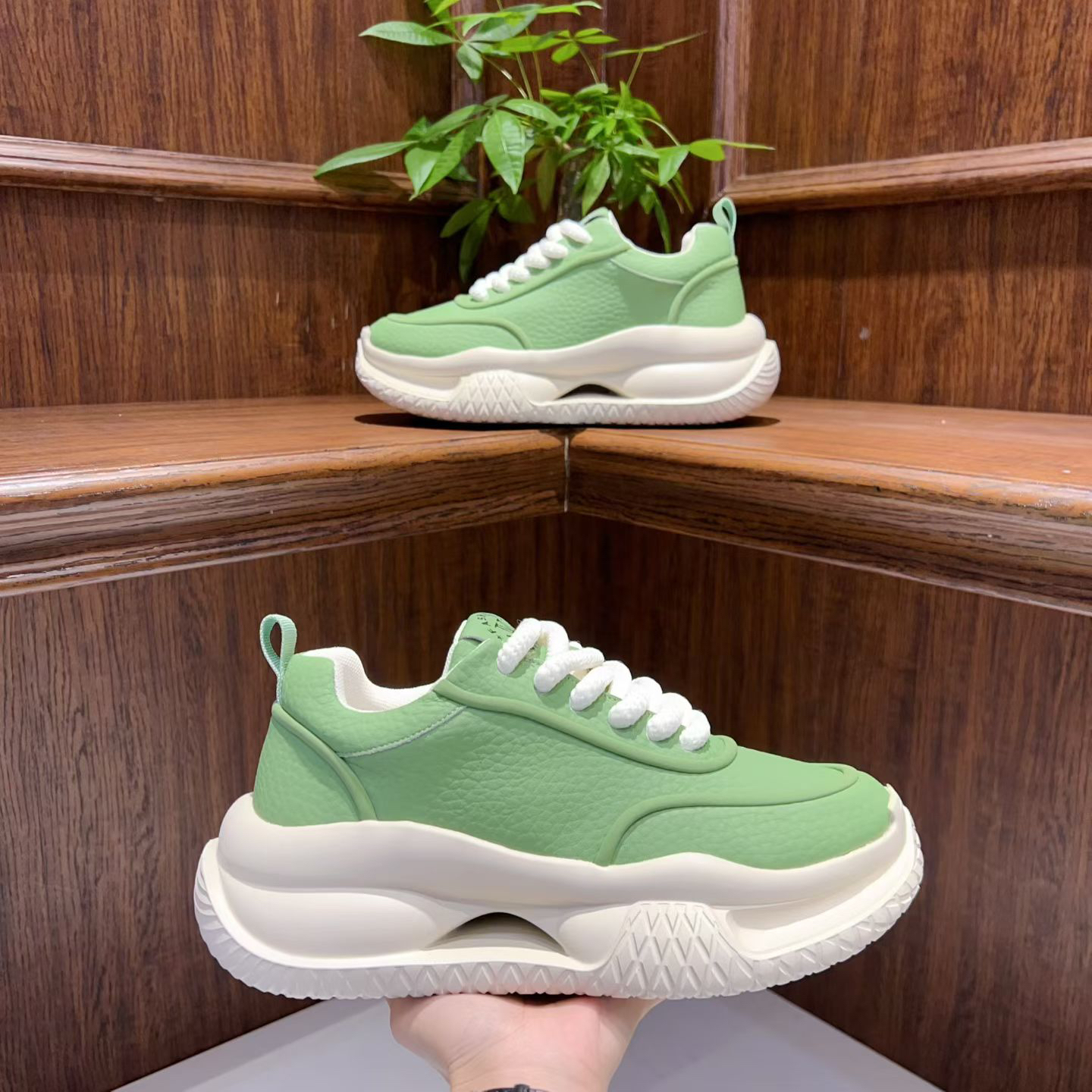 606-38秋冬新款皮面厚底增高潮流时尚舒适休闲运动老爹潮鞋