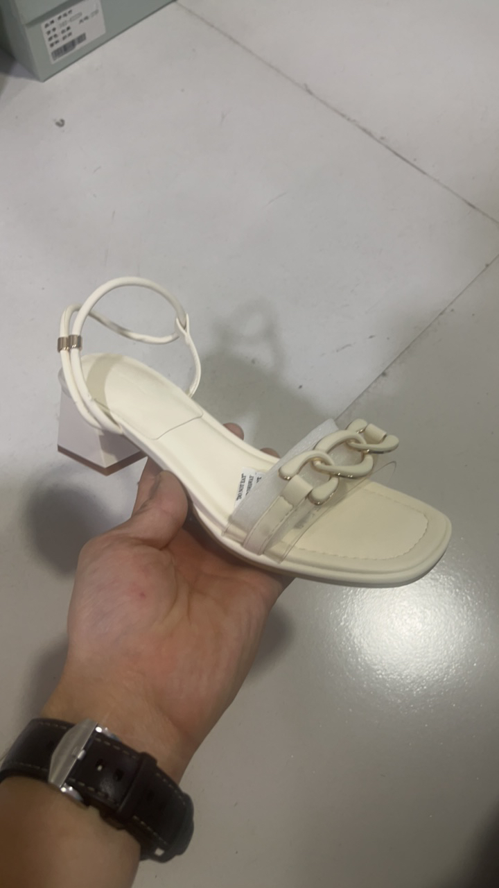 32243455百搭休闲凉单鞋