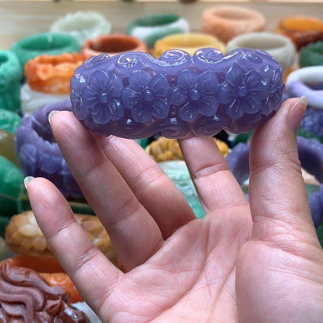 未镶嵌手镯石英质玉·****