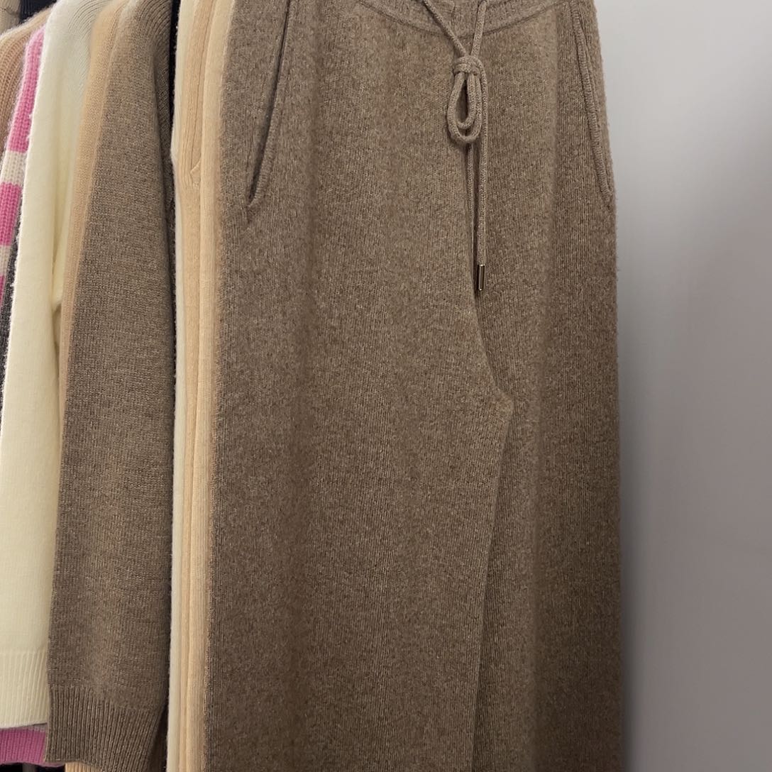 经典百搭羊绒阔腿裤