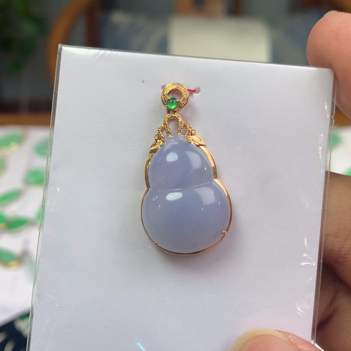 翡翠颈饰18K金镶嵌翡翠