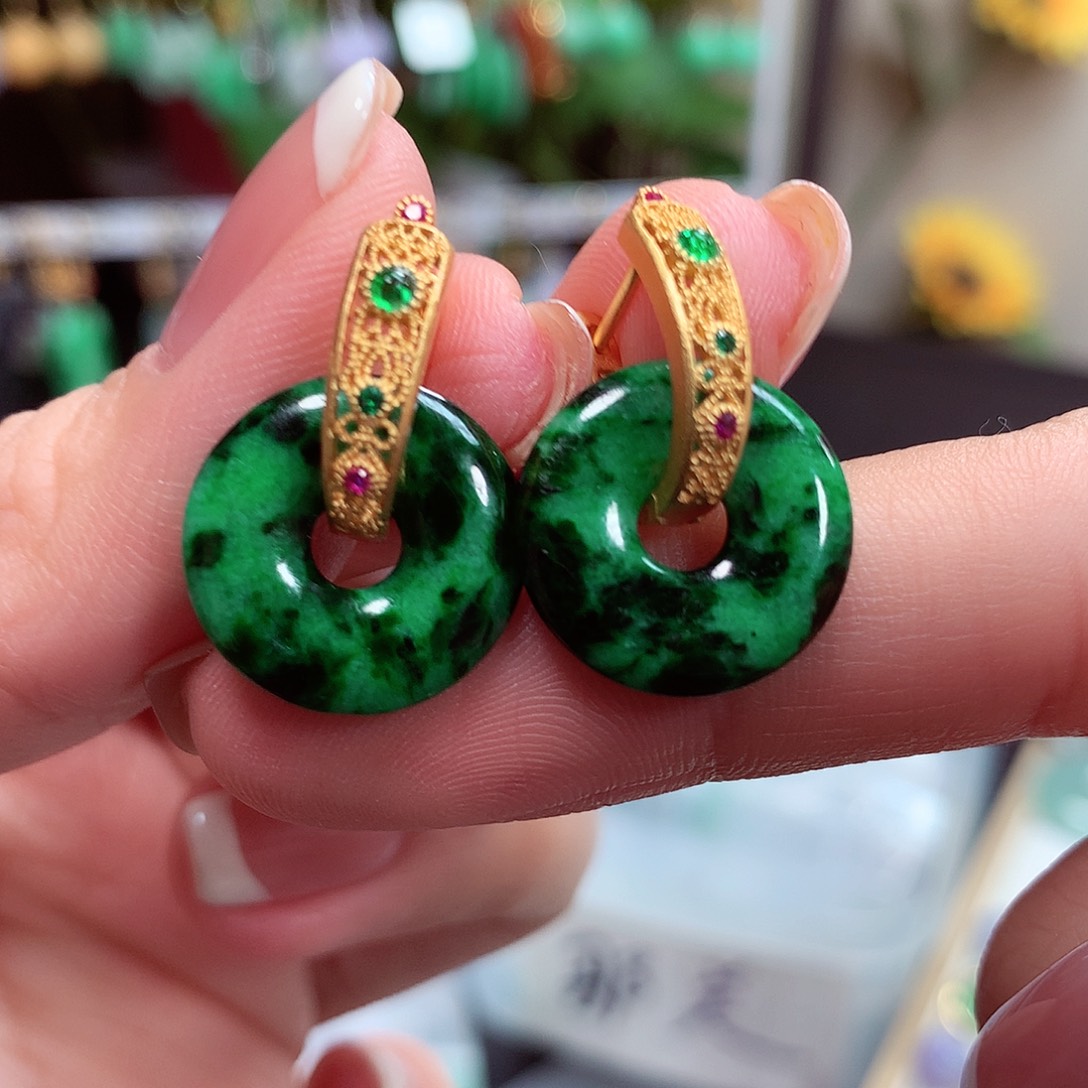 翡翠耳饰银S925镶嵌天然翡翠