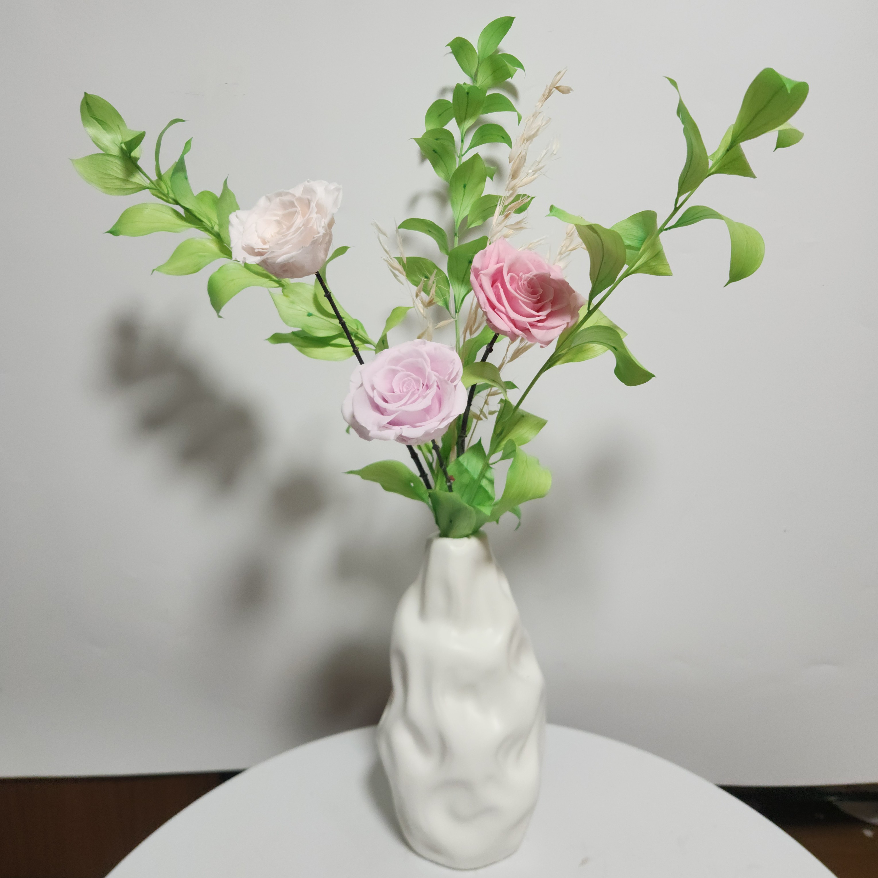 蓝莓永生玫瑰花瓶插干花摆件桌面装饰礼物