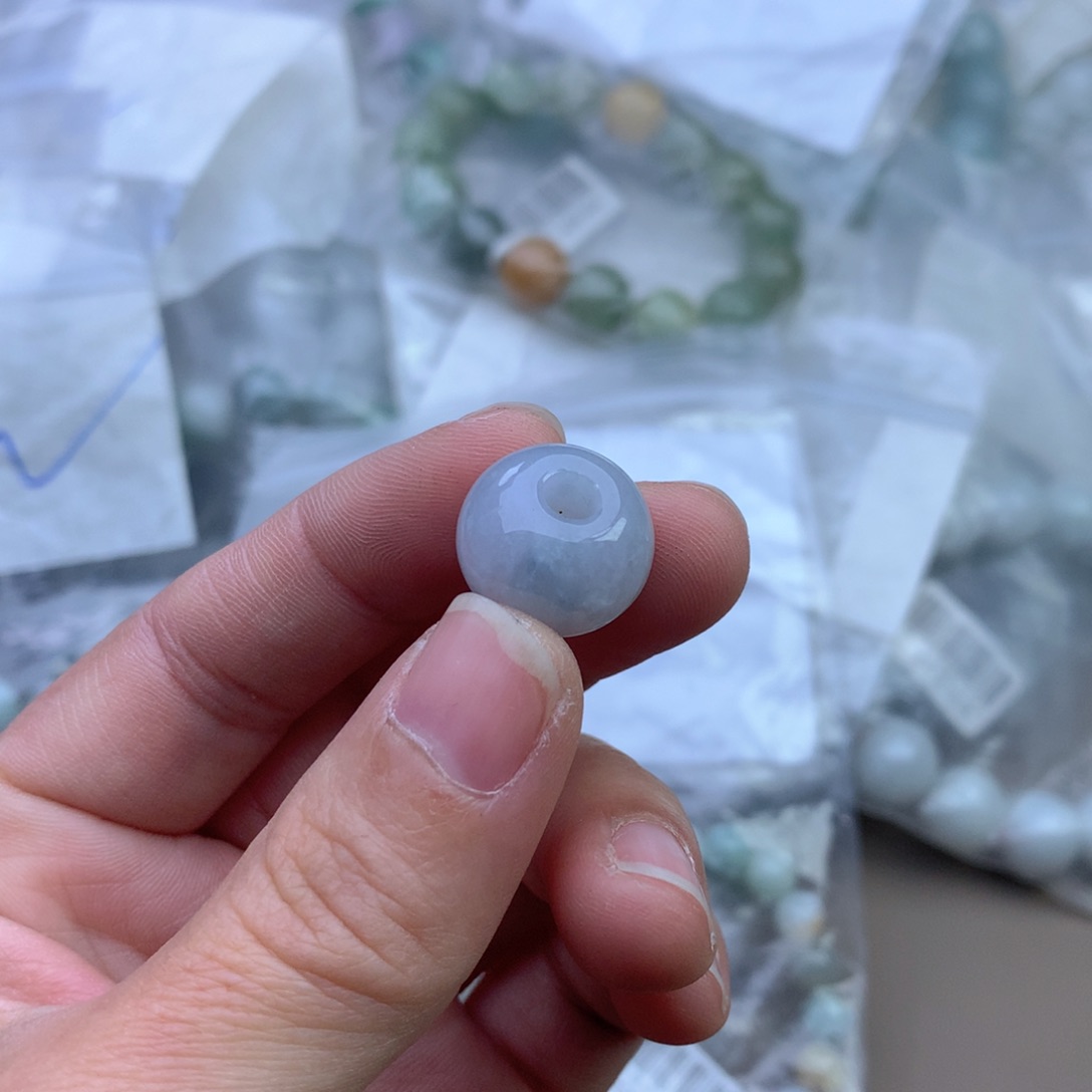 颈饰未镶嵌翡翠安*