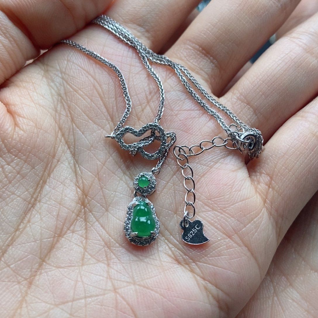 翡翠耳饰银S925镶嵌翡翠首饰