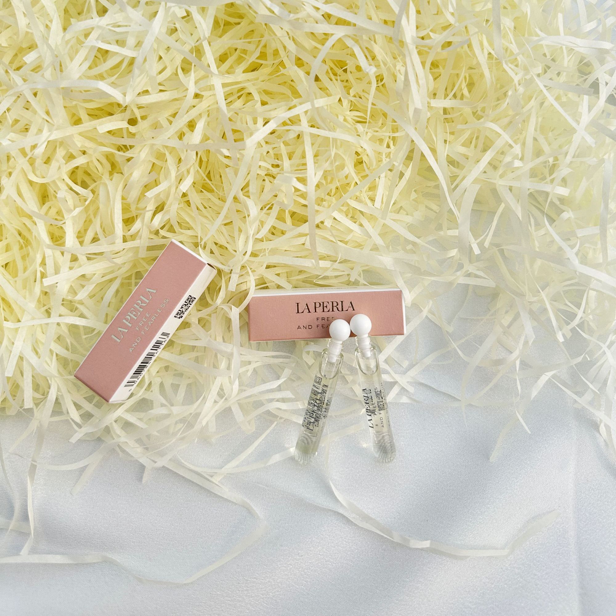 LA PERLA/佩乐自由挚爱女士香水2ml木质花香调