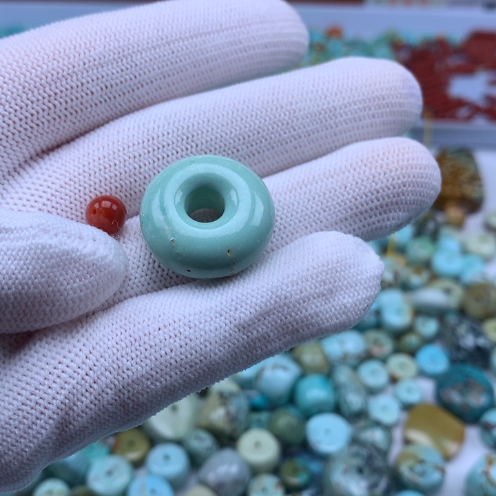 南红玛瑙未镶嵌珠宝奇石