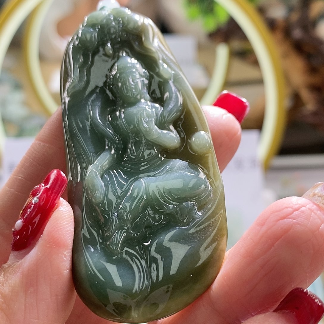 【闪购商品】翡翠颈饰未镶嵌观音