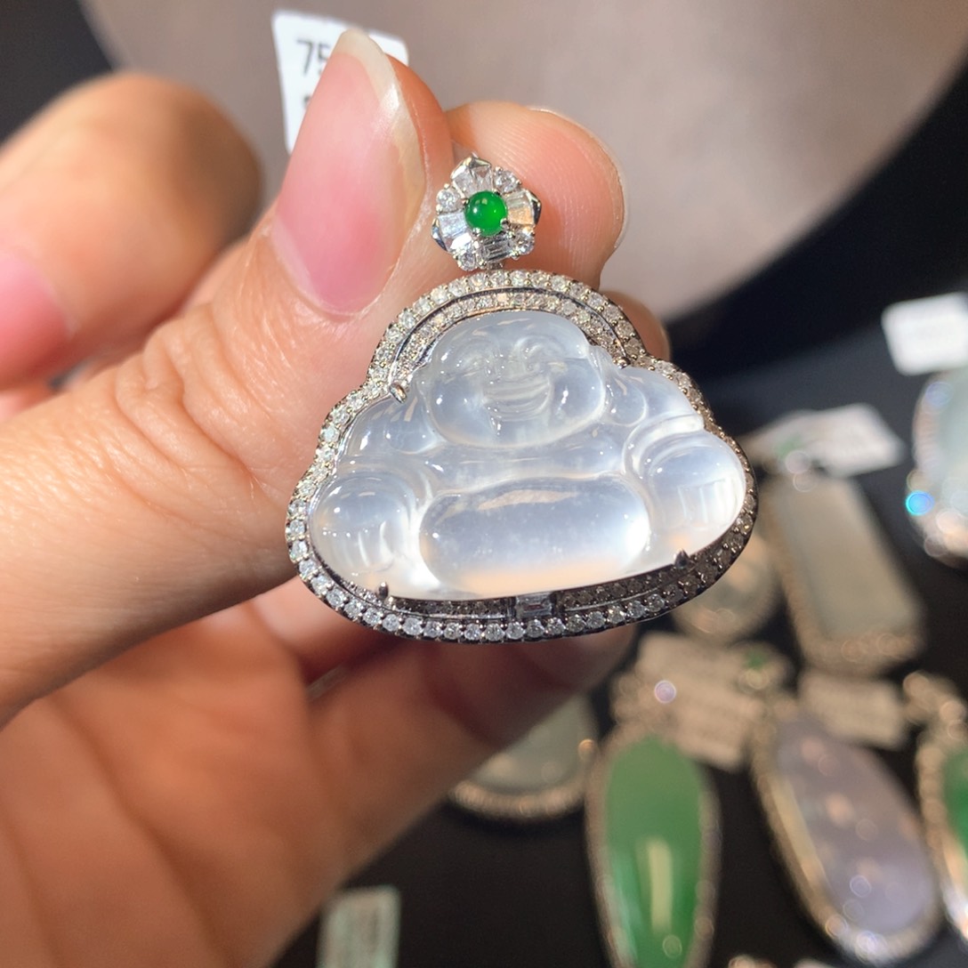 翡翠颈饰18K金镶嵌佛公