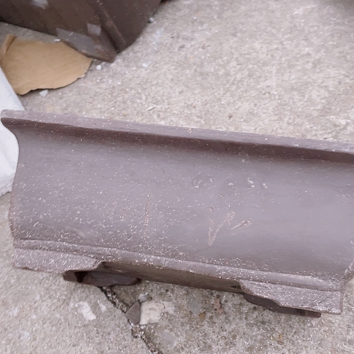 紫砂26素面马槽花片角