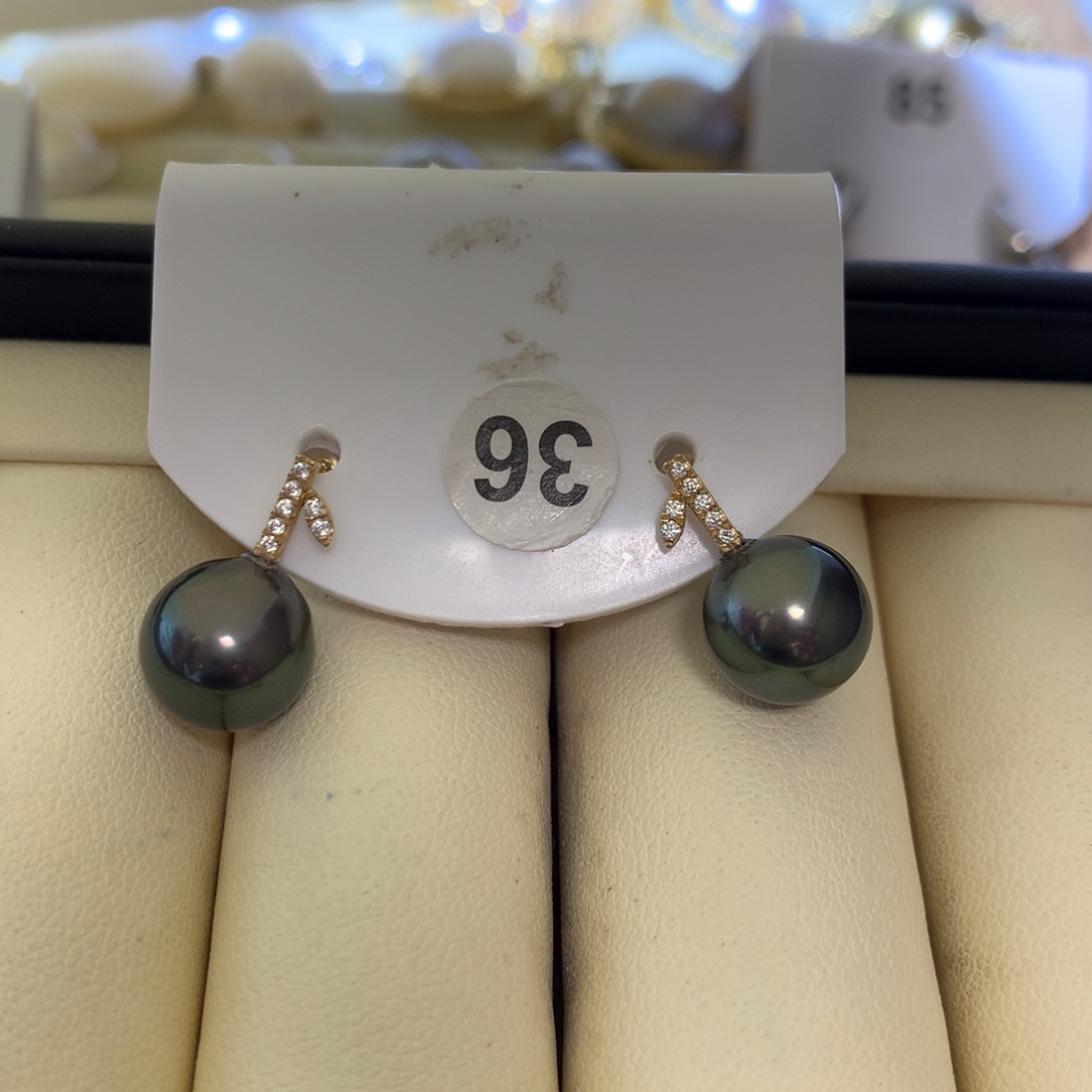 海水珍珠耳饰18K金镶嵌