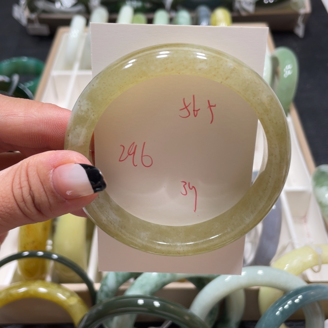 未镶嵌蛇纹石玉手镯