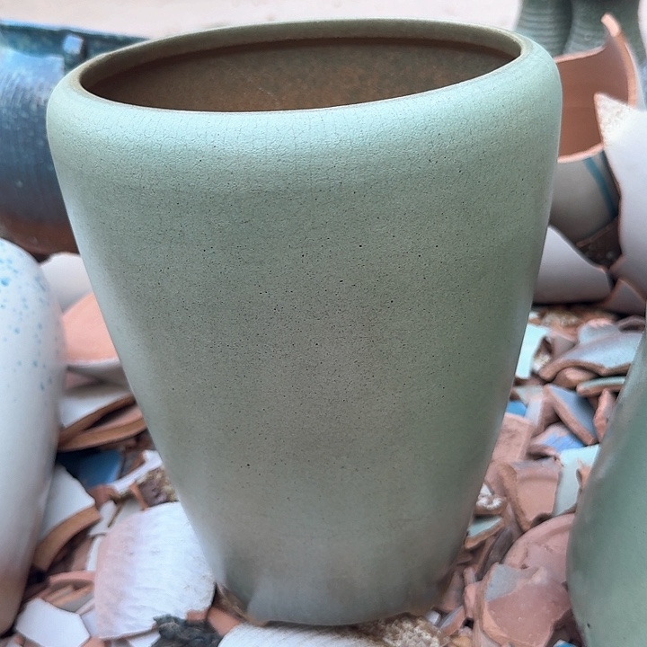 花盆工厂微瑕花盆啦啦哈哈