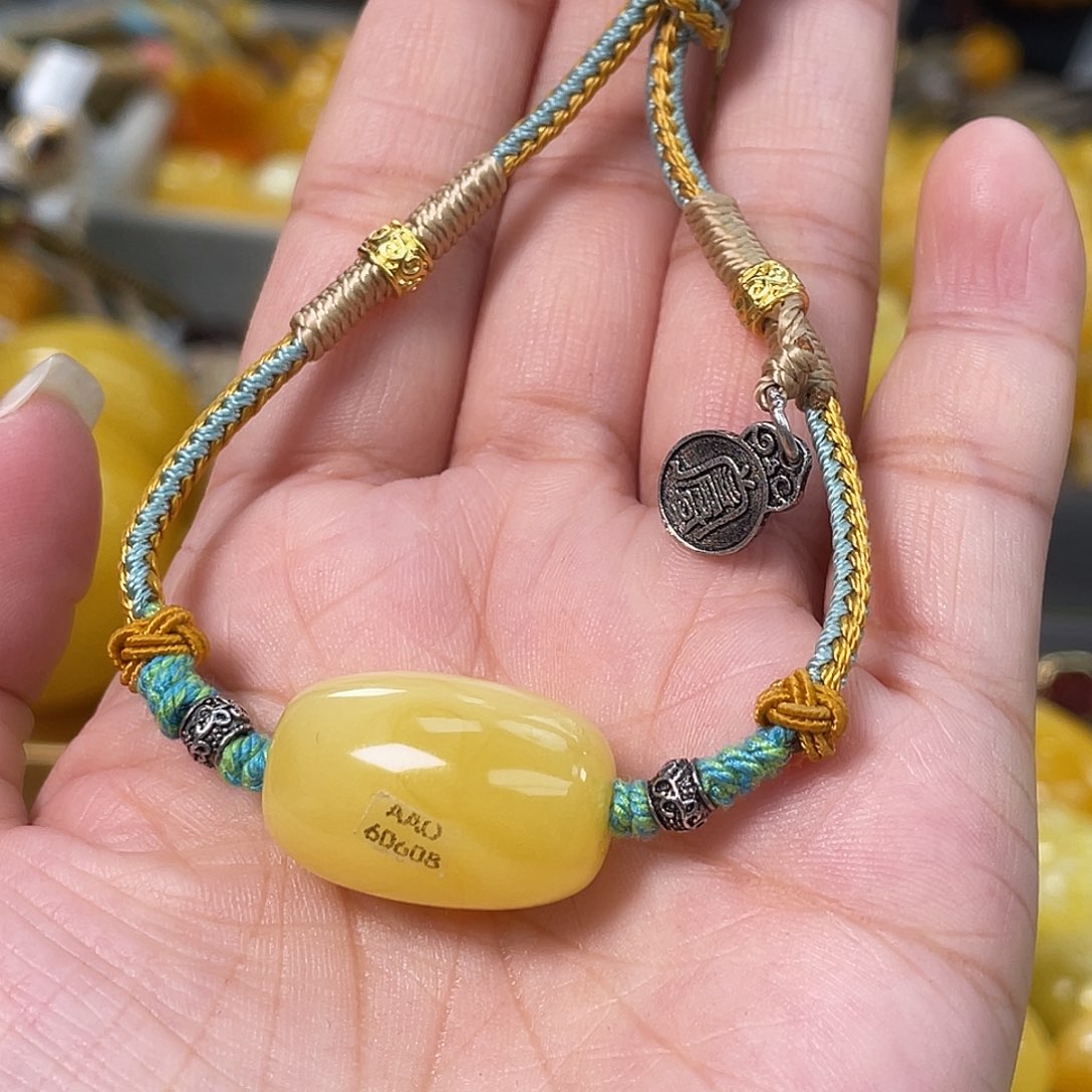 宣***進琥珀未镶嵌裸石h7