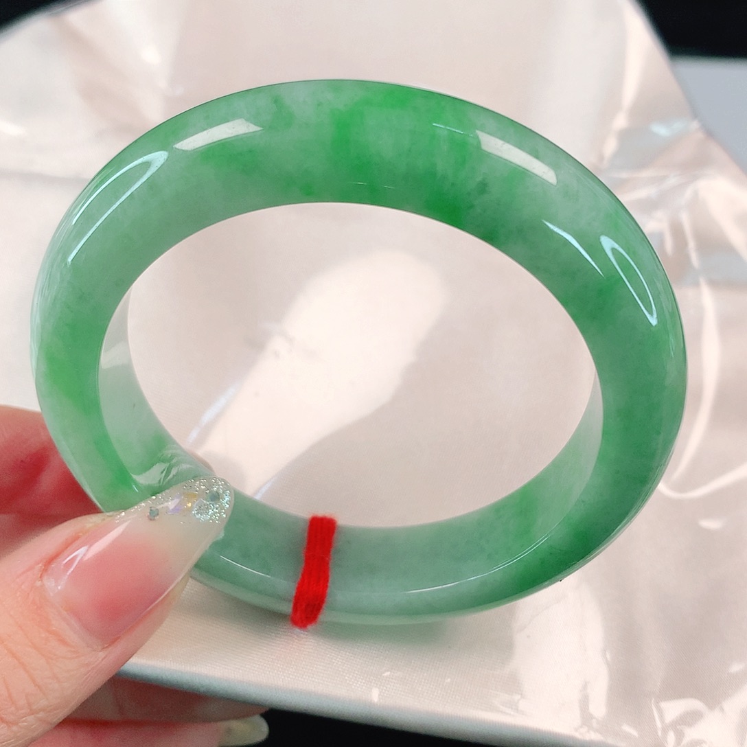 翡翠手镯未镶嵌1064翡翠