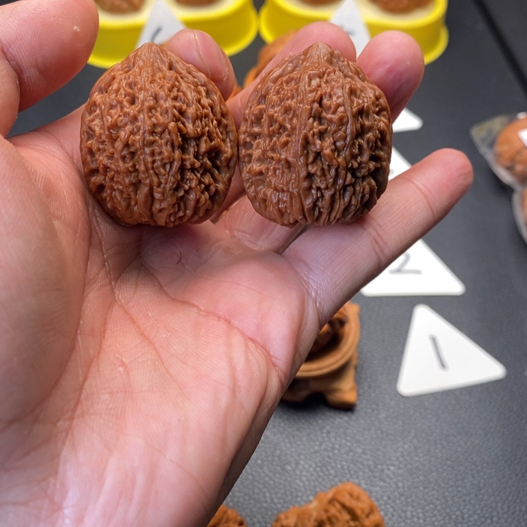 文玩核桃吊坠原树大蒜头