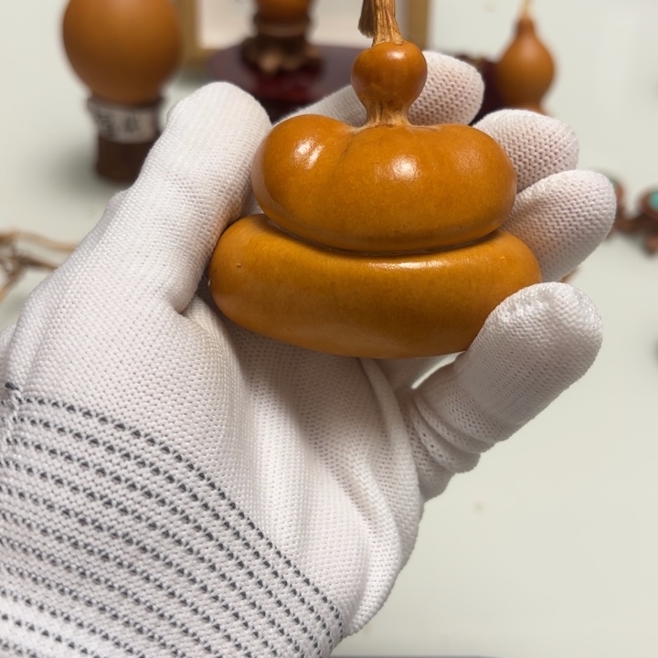 M***晨天然手捻老皮葫芦