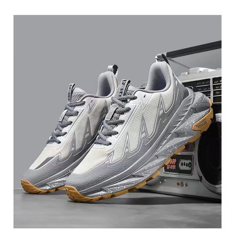  户外登山运动男女同款休闲跑鞋16804【小猪1】