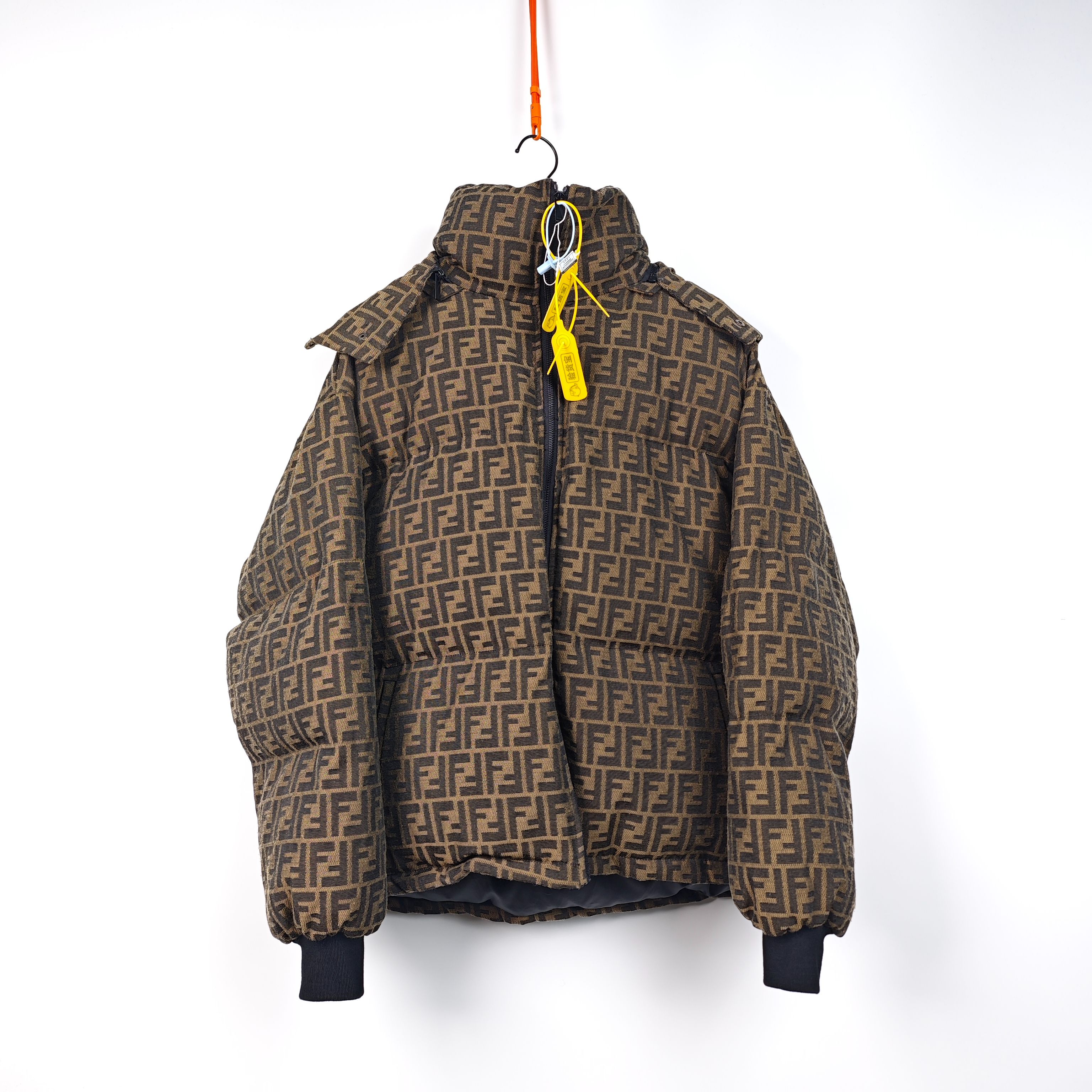 99新 FENDI/芬迪  海囤J/芬迪上衣/48码/ds58082