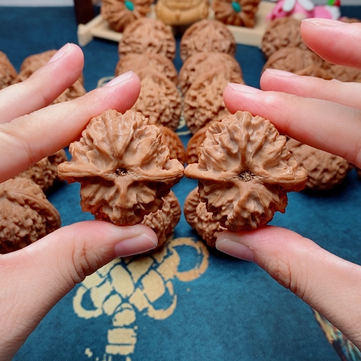 文玩核桃把件苹果园40