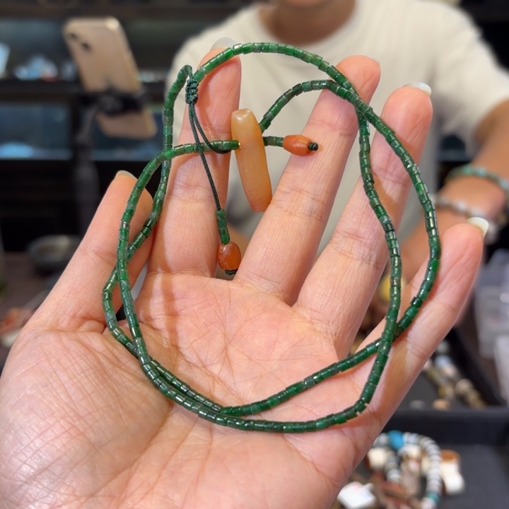 颈饰未镶嵌翡翠翡翠