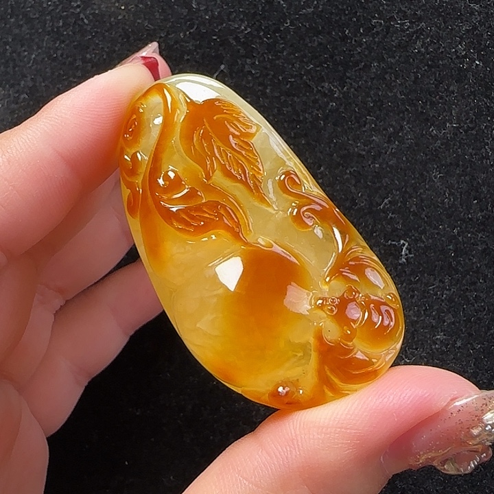 蜜蜡珠宝奇石未镶嵌