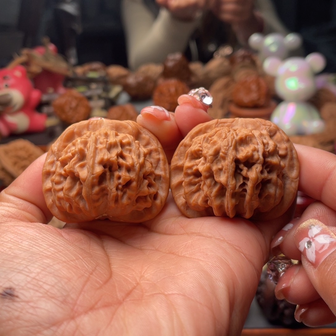 【闪购商品】文玩核桃把件天地43