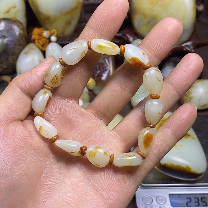 战***下和田玉未镶嵌挂件