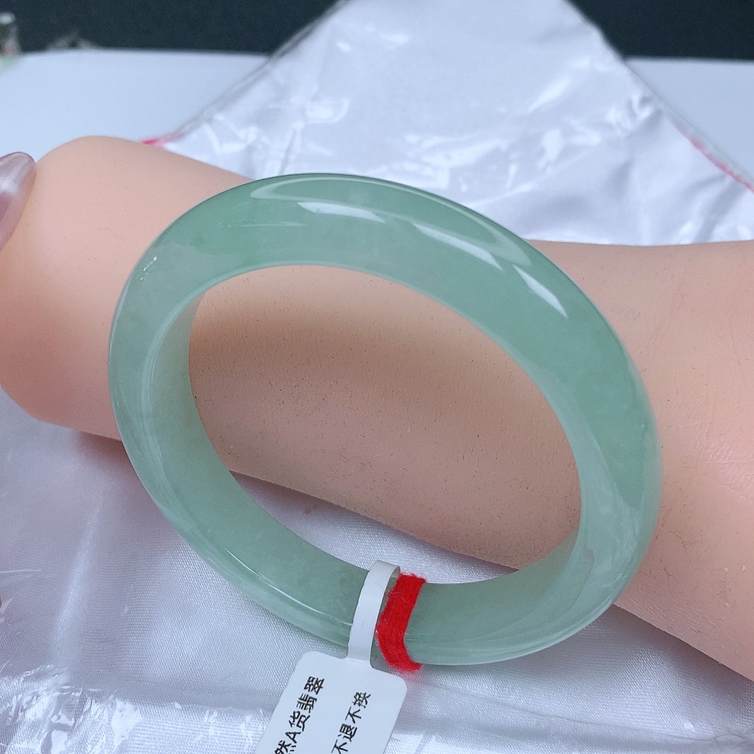 【闪购商品】翡翠手镯未镶嵌，53