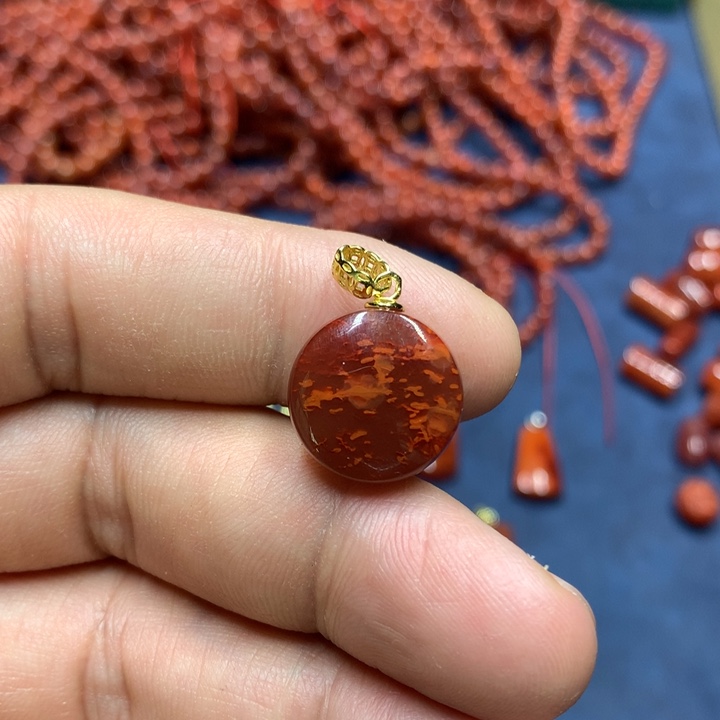 南红玛瑙吊坠(不含链)未镶嵌