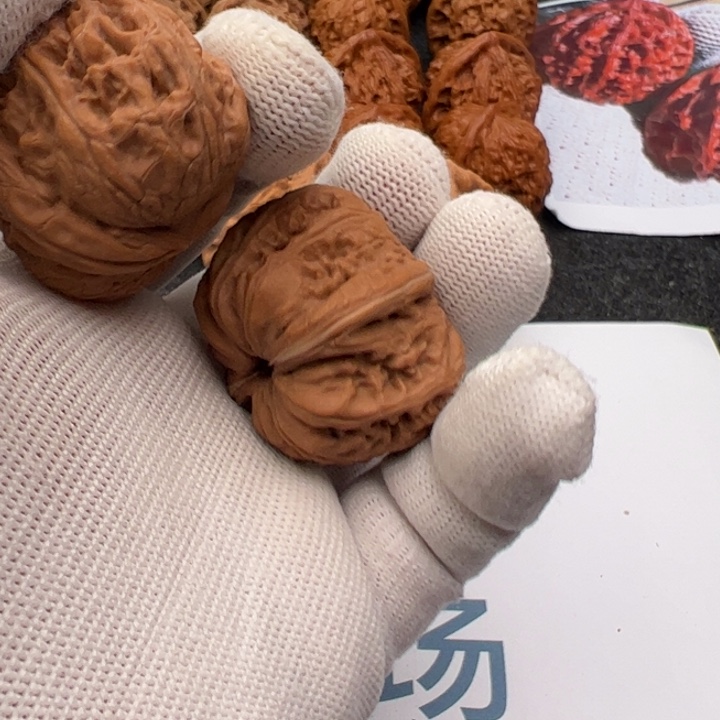 文玩核桃吊坠元宝瑕疵14