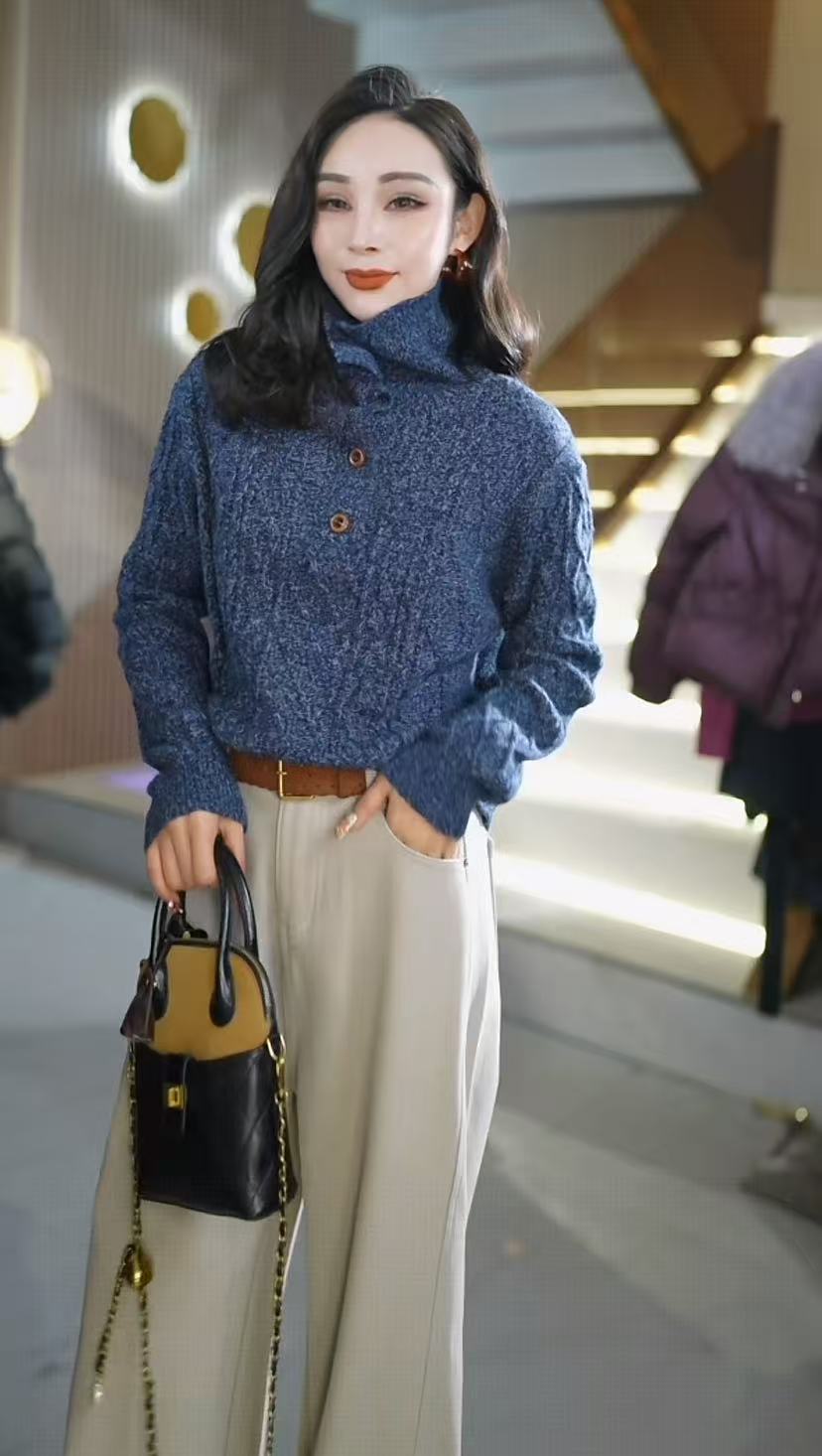 时尚百搭保暖翻领加厚花纱绞花女士上衣开衫针织打底毛衣W900035