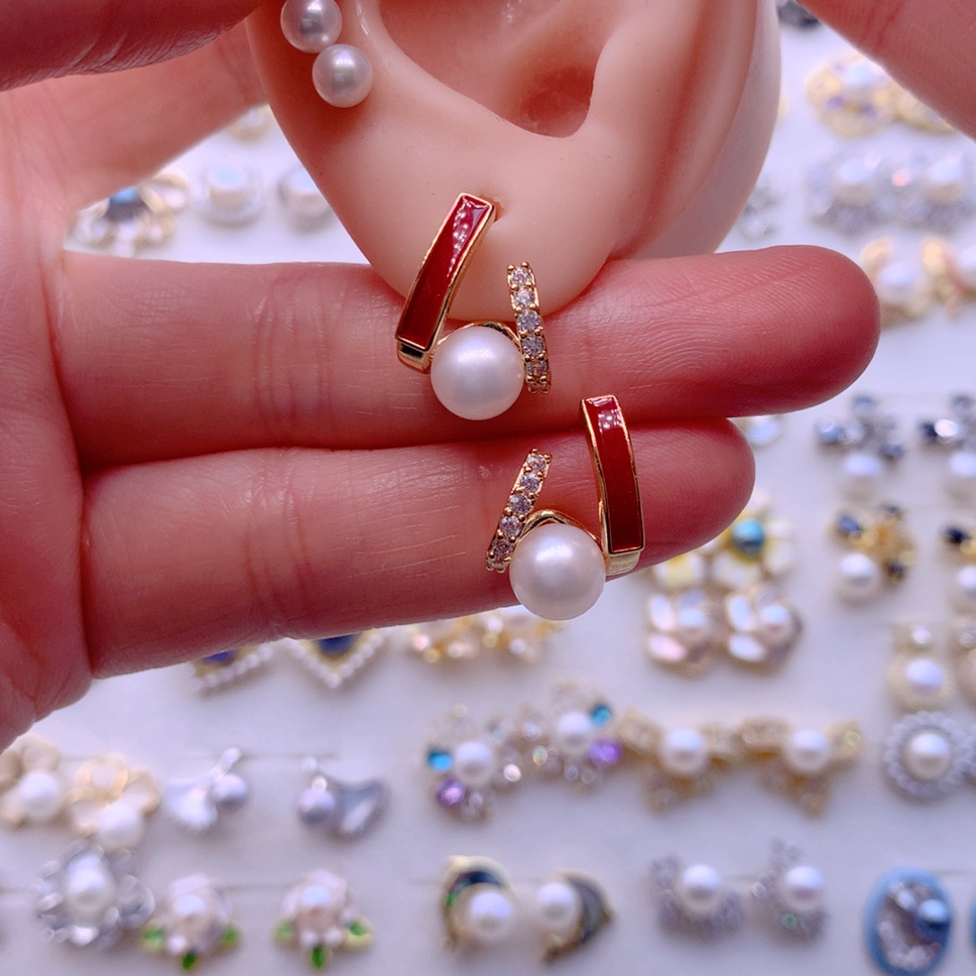 淡水珍珠合金耳饰