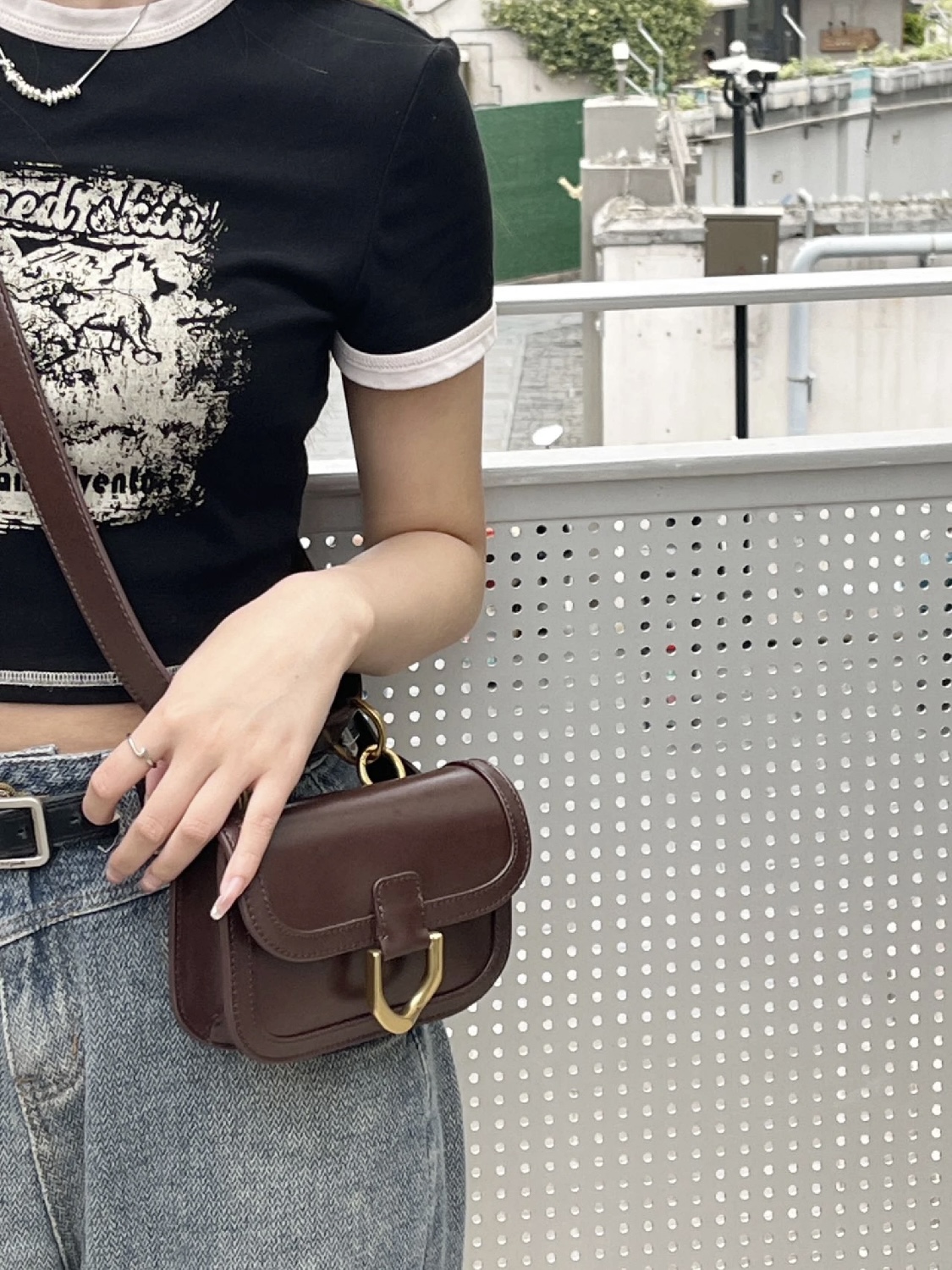 CHARLES&KEITH 80671538棕色S女士时尚单肩斜挎包