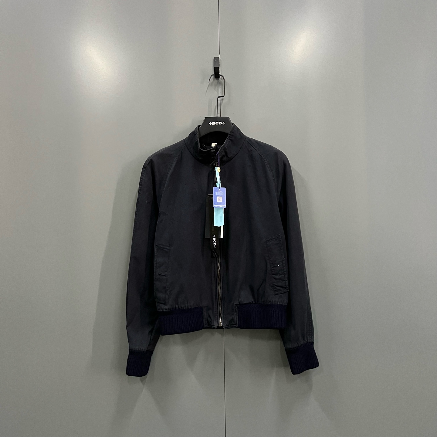 95新 BURBERRY/博柏利 tt15 藏青色拉链外套 S码/95新/207702