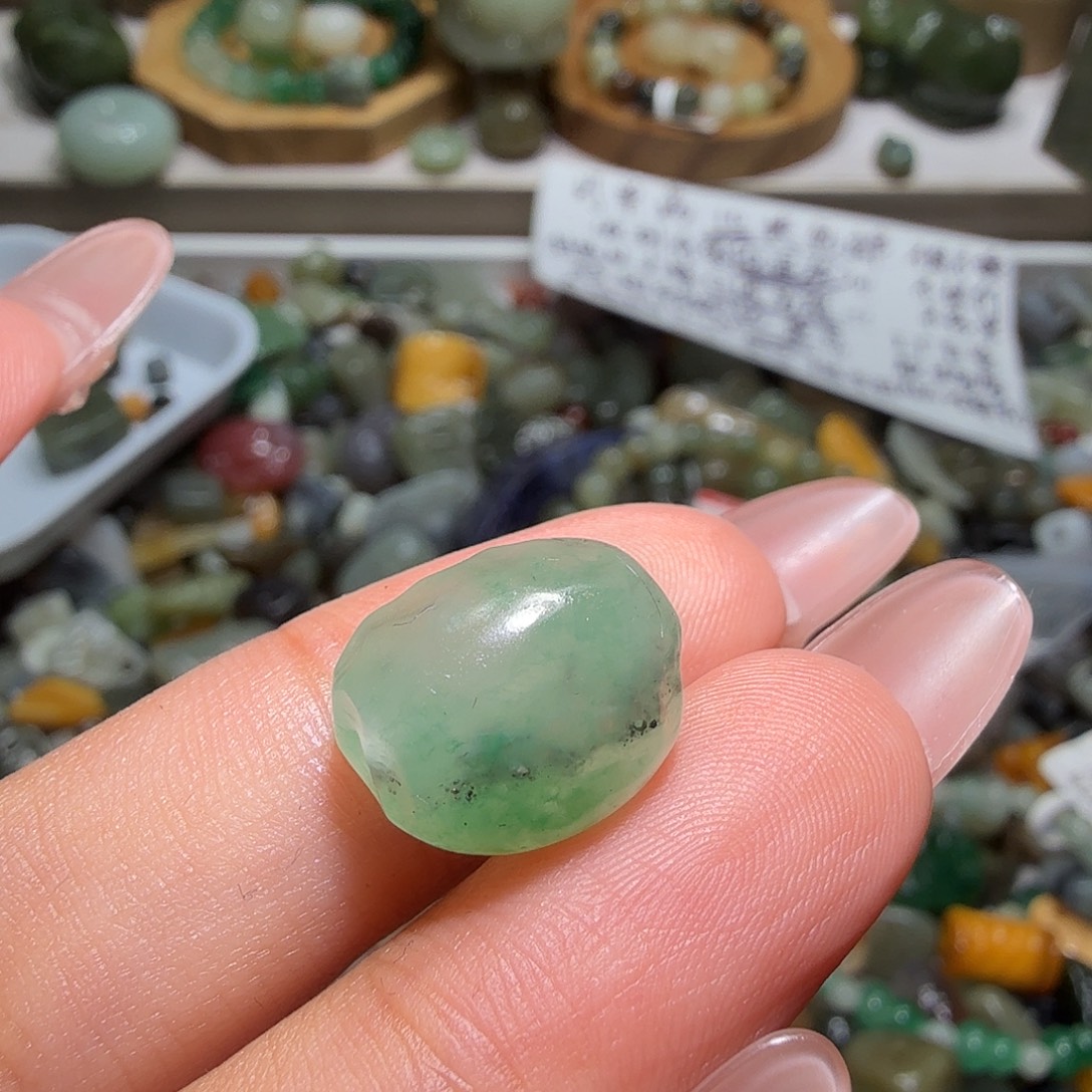 和田玉未镶嵌珠宝奇石