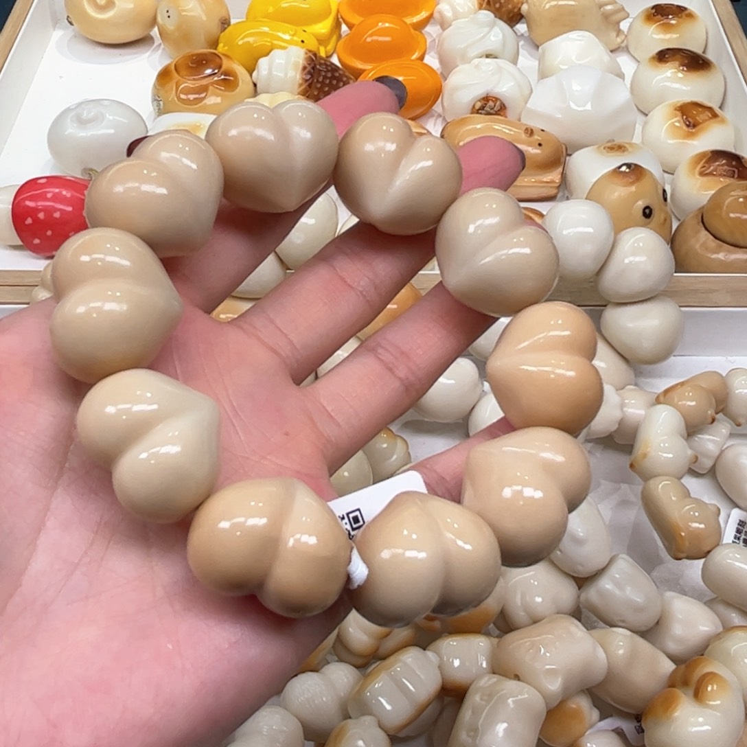 手串菩提根/象牙果9.8.27象牙果溏心屁桃爱心微瑕