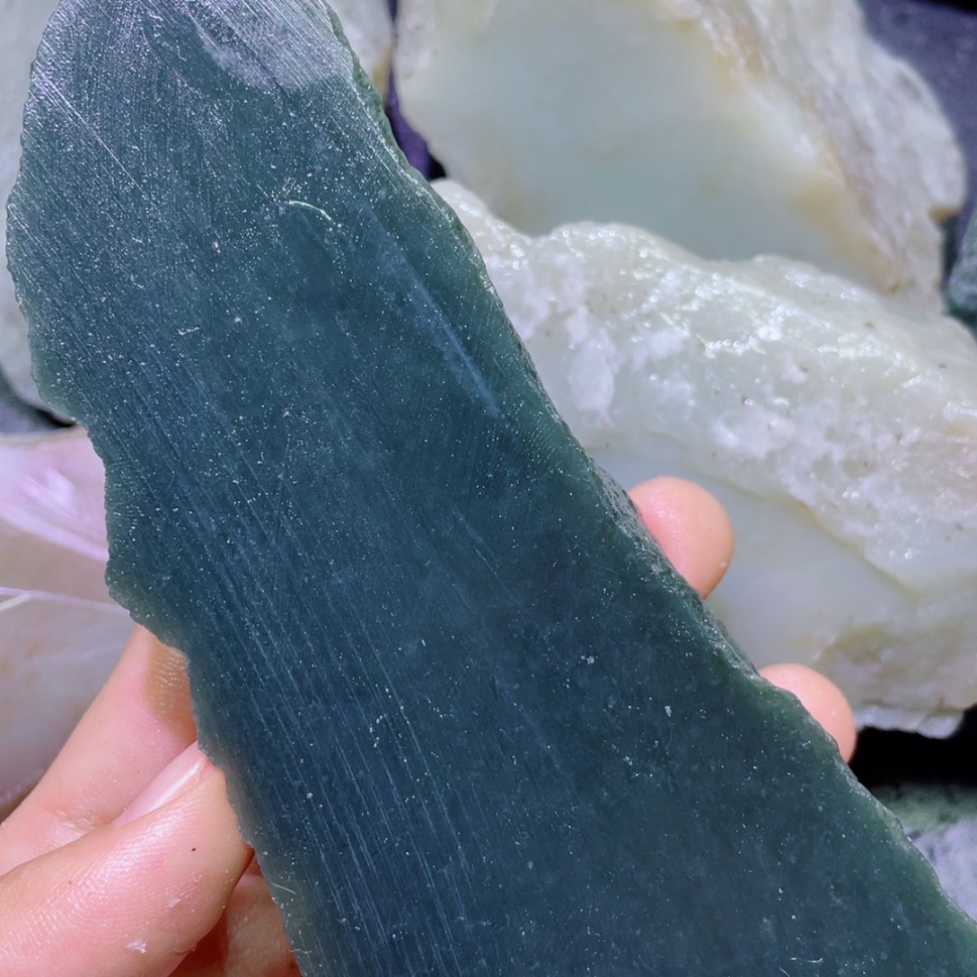 和田玉未镶嵌珠宝半成品