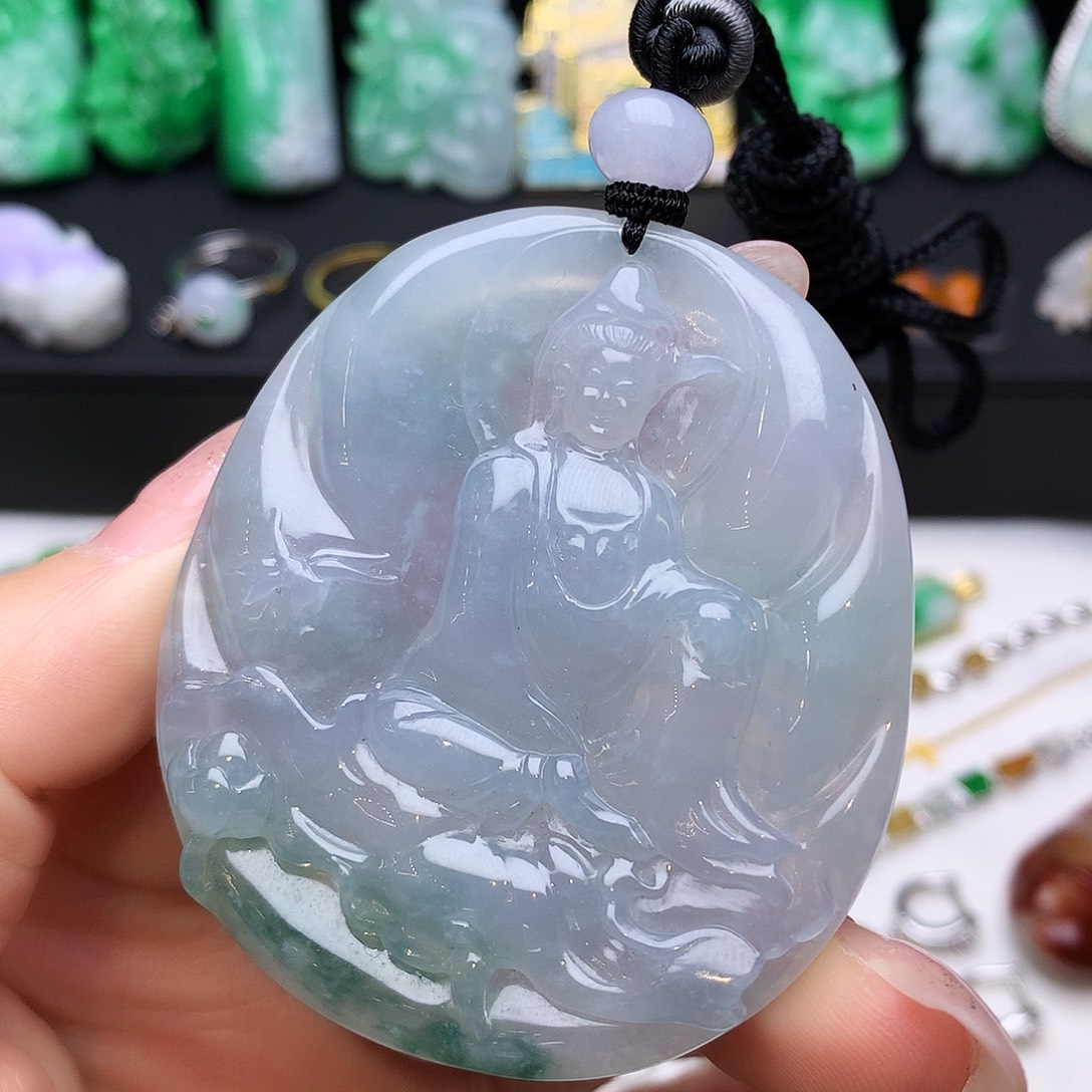 翡翠未镶嵌颈饰观音