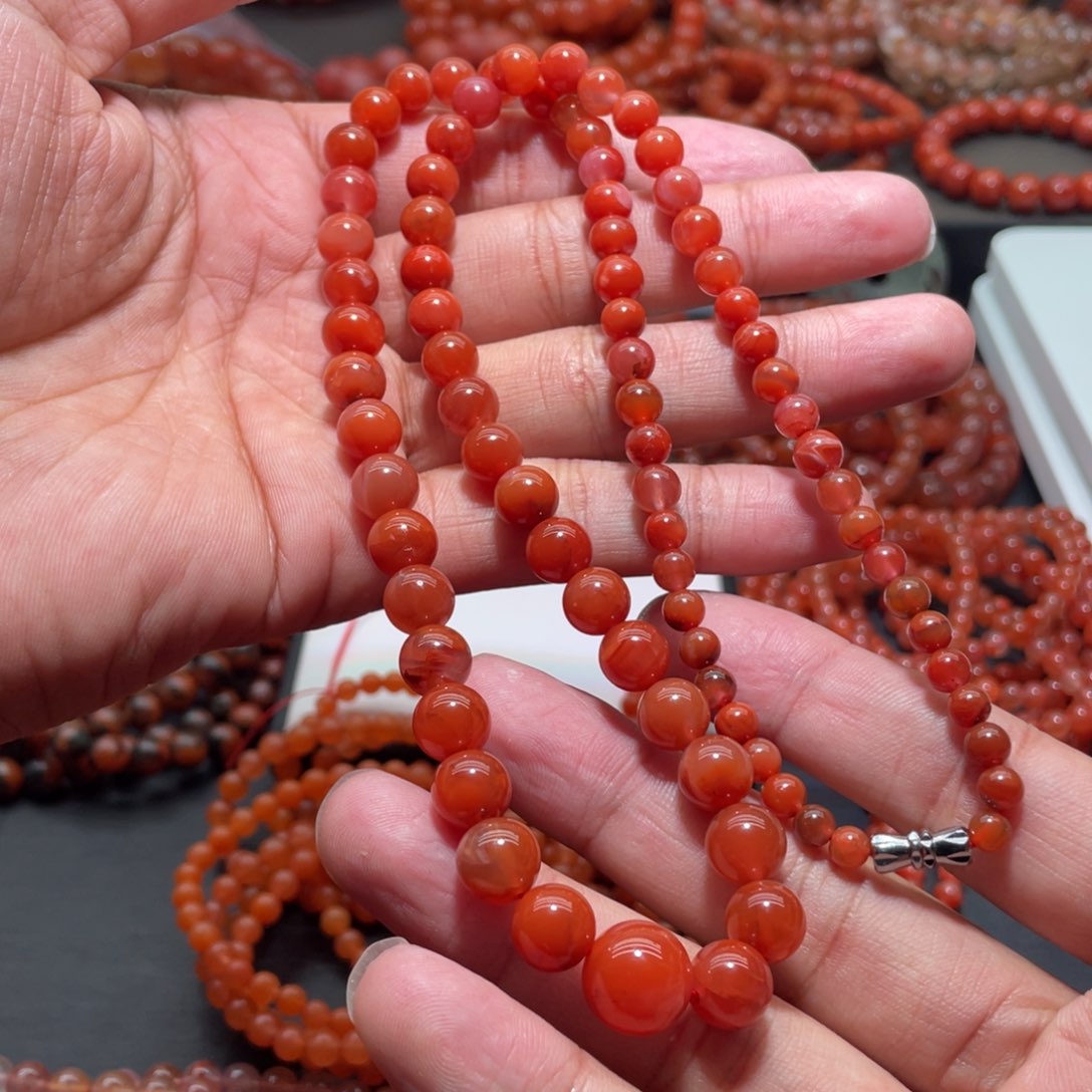 南红玛瑙手链未镶嵌
