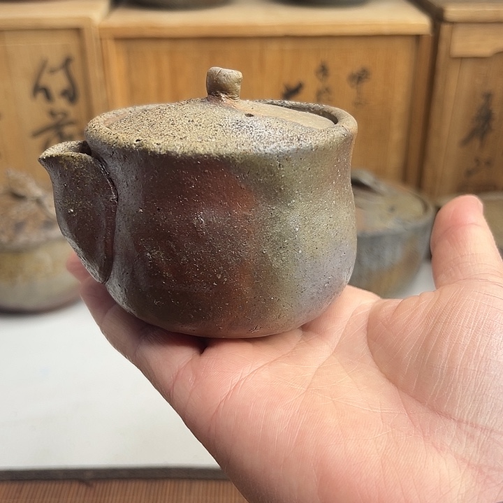 备前烧，手捻宝瓶，壶嘴窑裂，出水慢