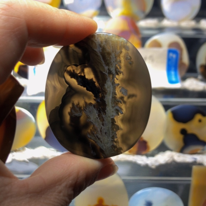 合金玛瑙/玉髓珠宝奇石华*153有瑕