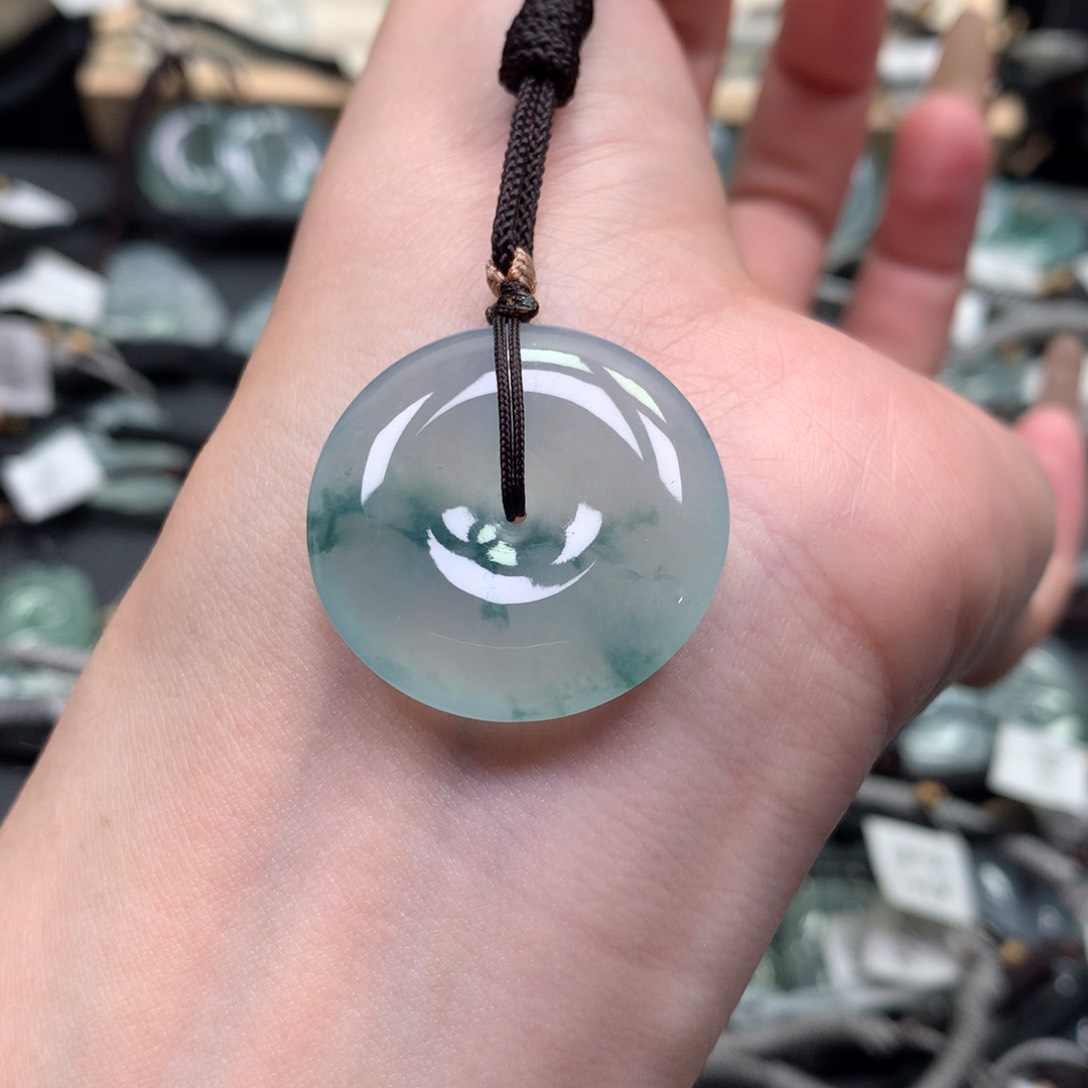 翡翠颈饰未镶嵌00000000000