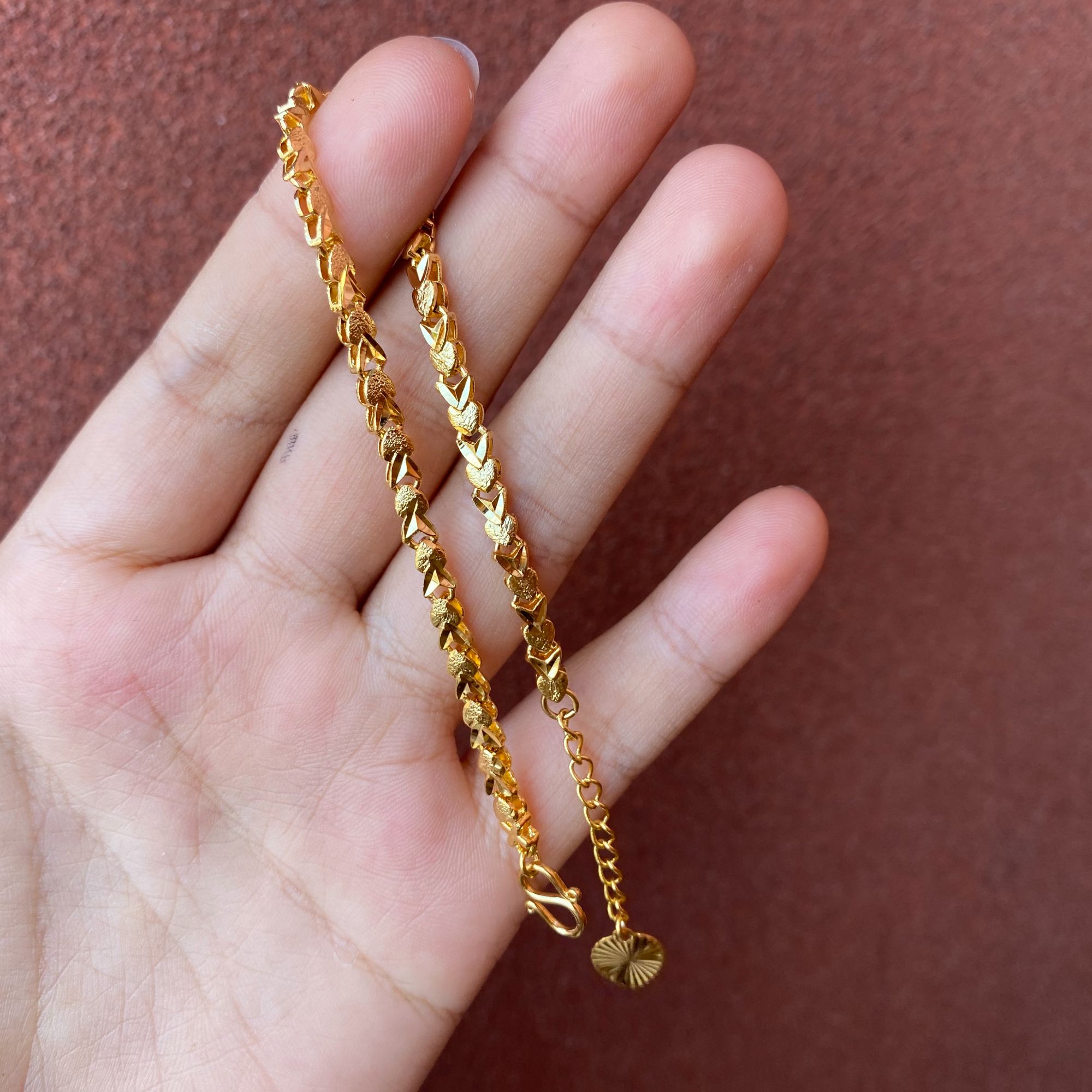 A635-云上爱心精工手链