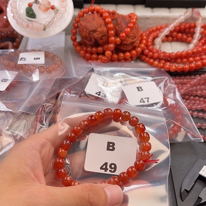 南红玛瑙未镶嵌多样性发货默认微瑕称重8mm