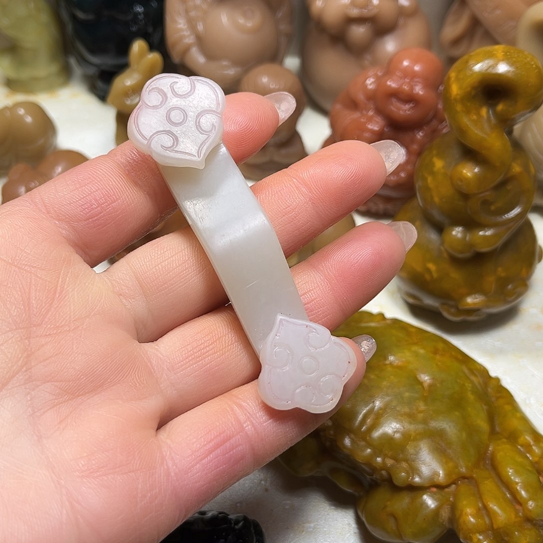 白玉菩提吊坠赌*白玉菩提吊坠