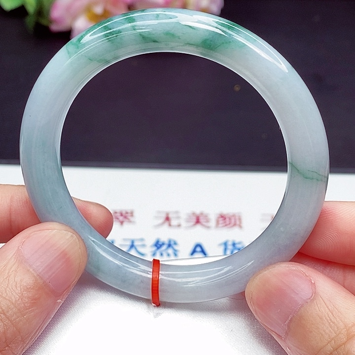 翡翠手镯未镶嵌56.6圈